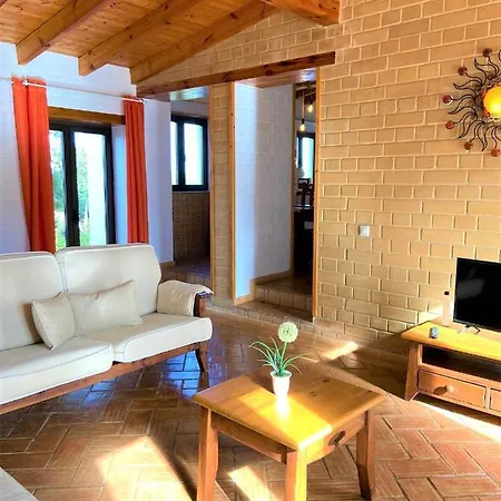 Barranco Da Fonte Farm stay Chabouco